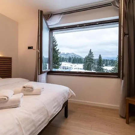 Апартаменты Grand With Special Rate To Alpin