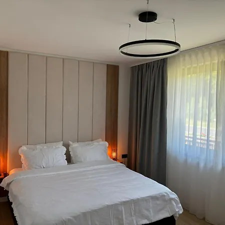 Grand With Free Access To Alpin