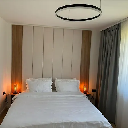 Grand With Free Access To Alpin