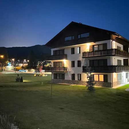 Grand With Free Access To Alpin Apartment *
