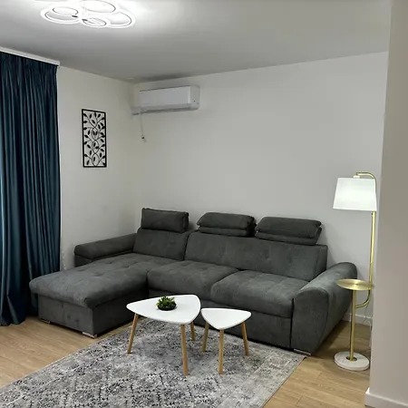 Grand With Free Access To Alpin Apartment
