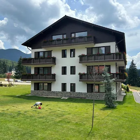 Grand With Free Access To Alpin